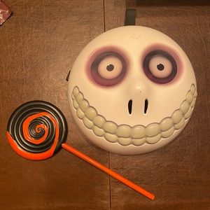 Disney A Nightmare Before Christmas Barrel mask and lollipop